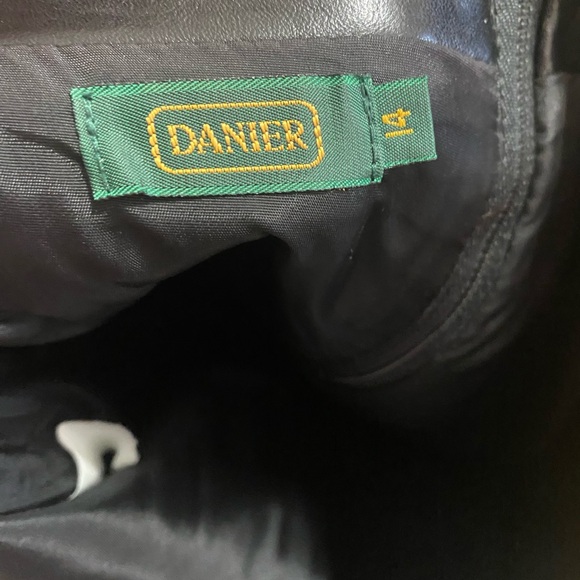 Danier Leather Skirt - Size 14 - Picture 3 of 5